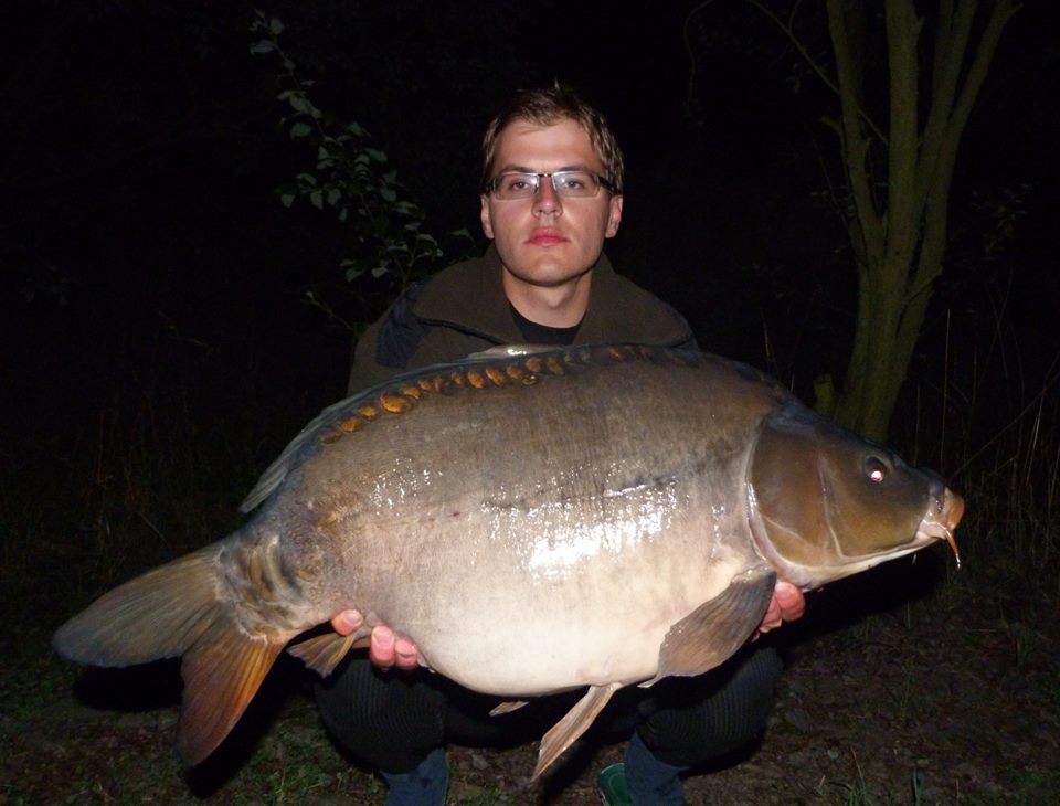 Vašek Peš - MikBaits Mazaná Škeble kaprům chutná